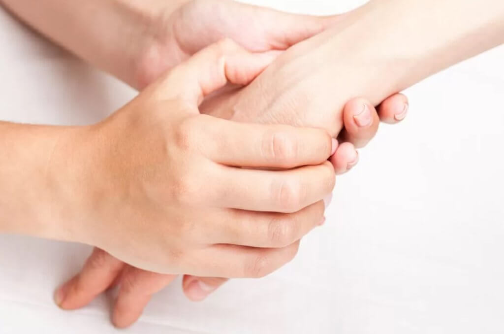 Hands On Therapy in Kolkata